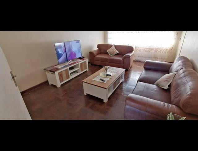2 BEDROOM FLAT FOR SALE IN ELANDSHEUWEL